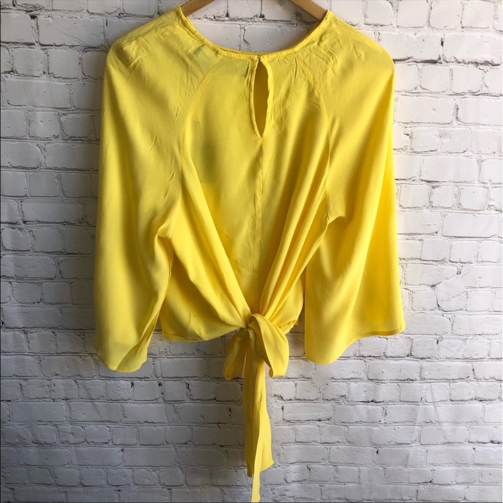 🌸Code X Mode Yellow Blouse - Picture 3 of 7
